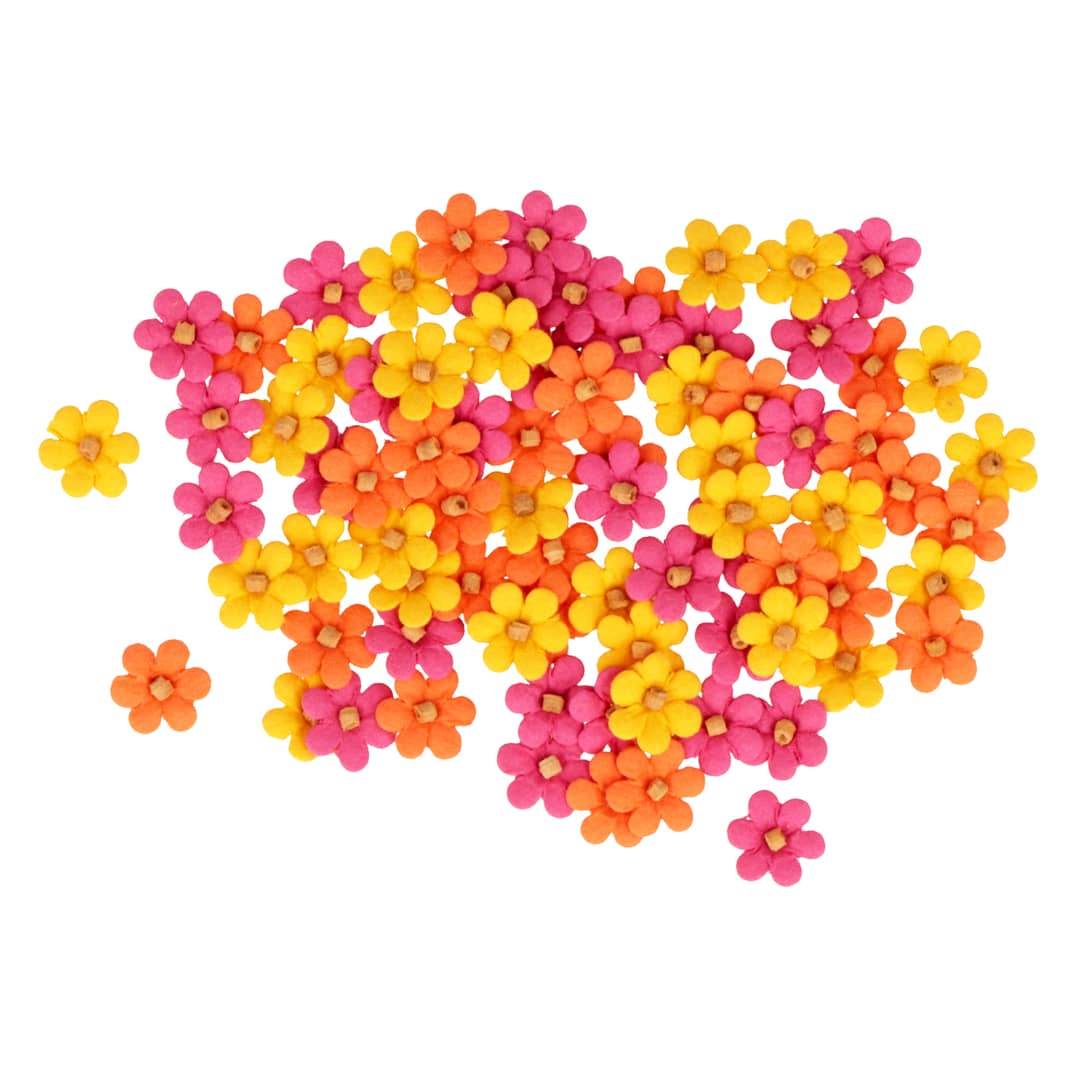 Kleine decoratieve bloemen in oranje, geel en fuchsia
