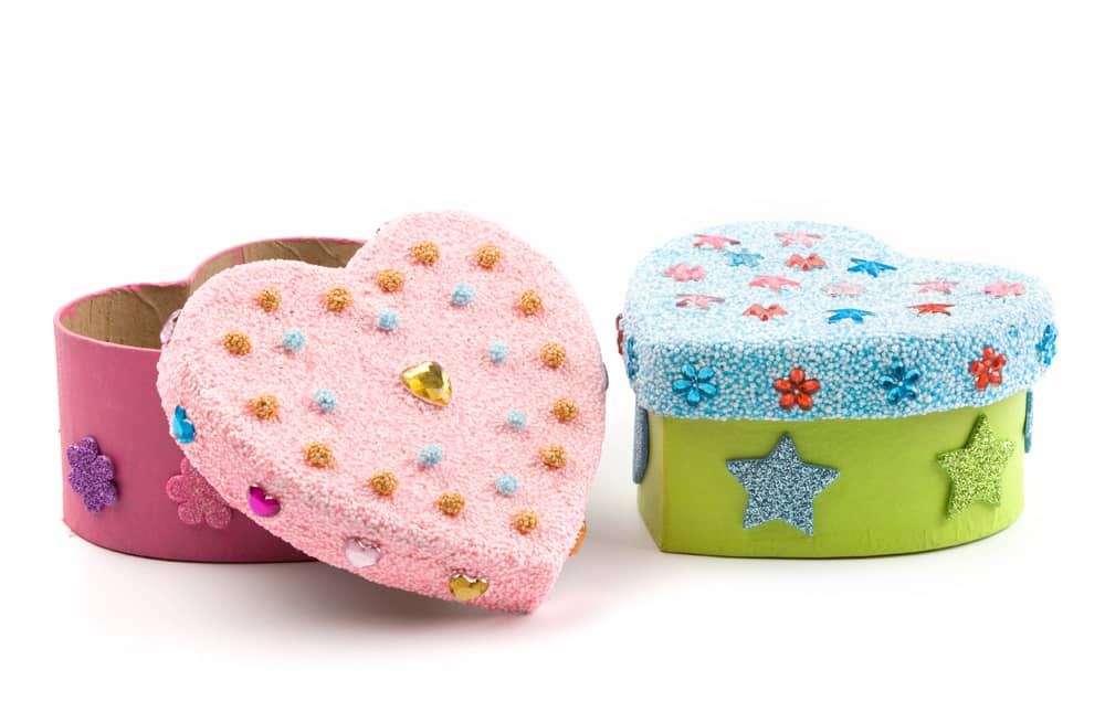 Doosjes versier met strass stenen
