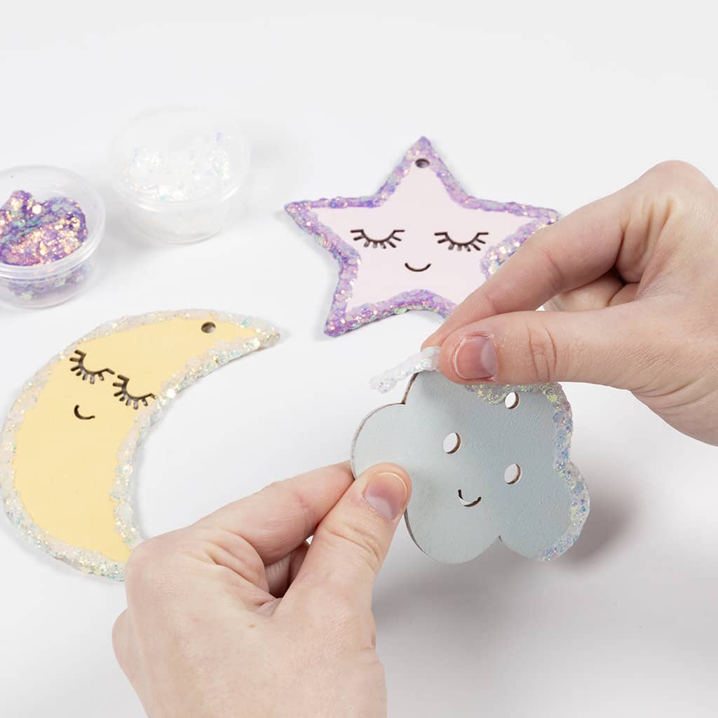 Dromenvanger maken - versieren met Glitter Clay