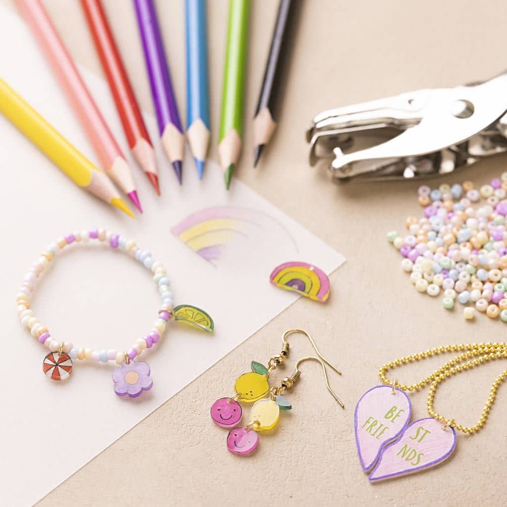 Sieraden maken met krimpfolie