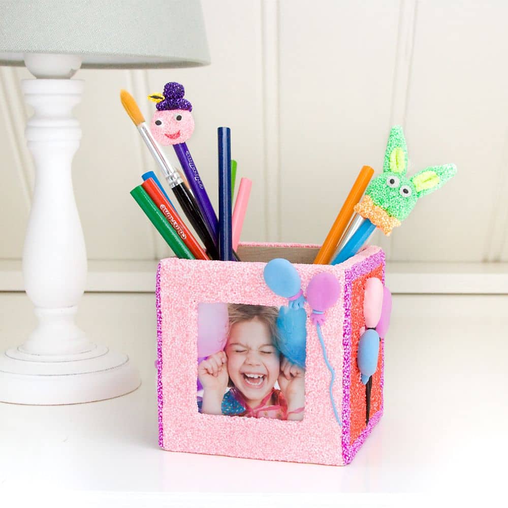 Voorbeeld Pennenbakje versierd met Foam Clay