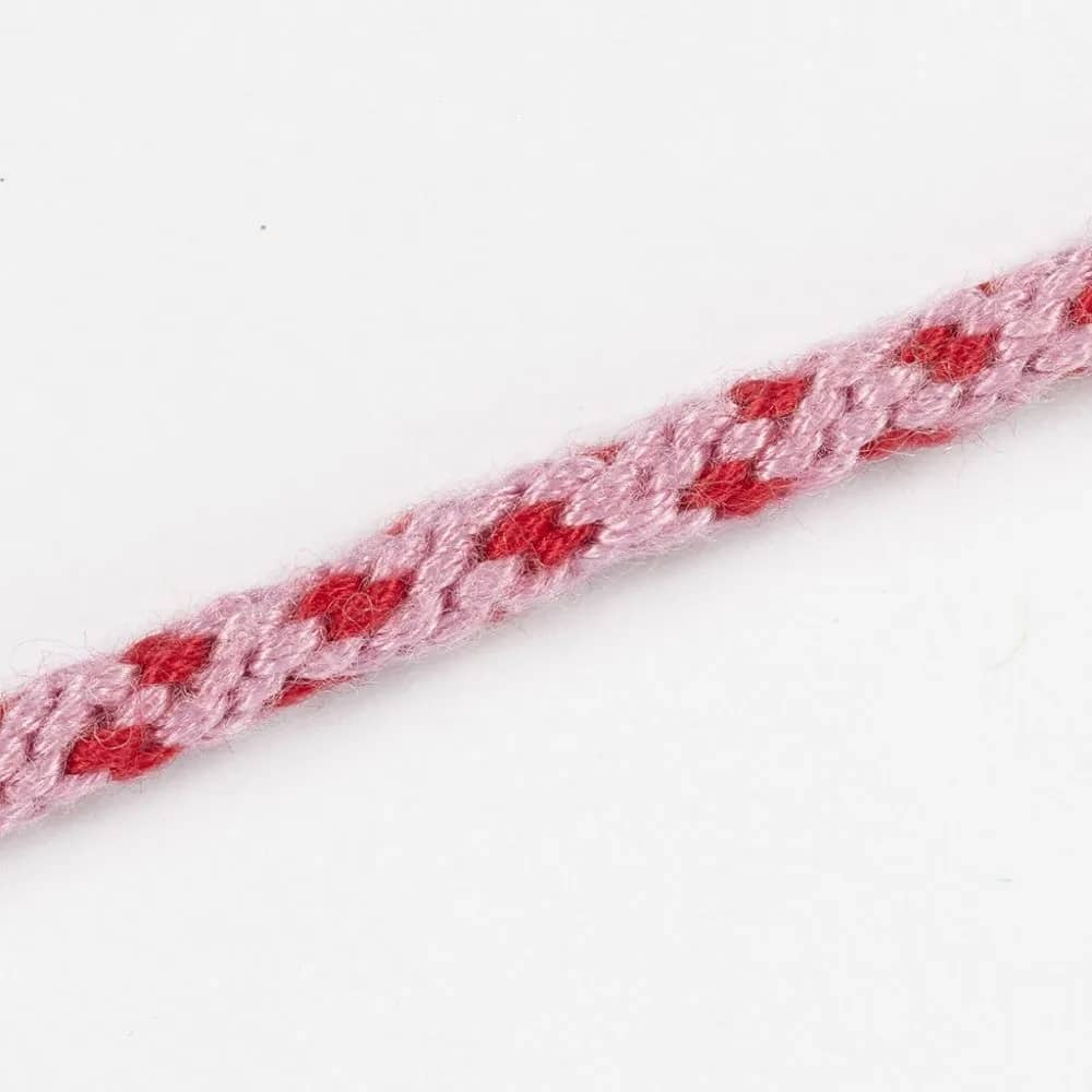Voorbeeld gevlochten armbandje