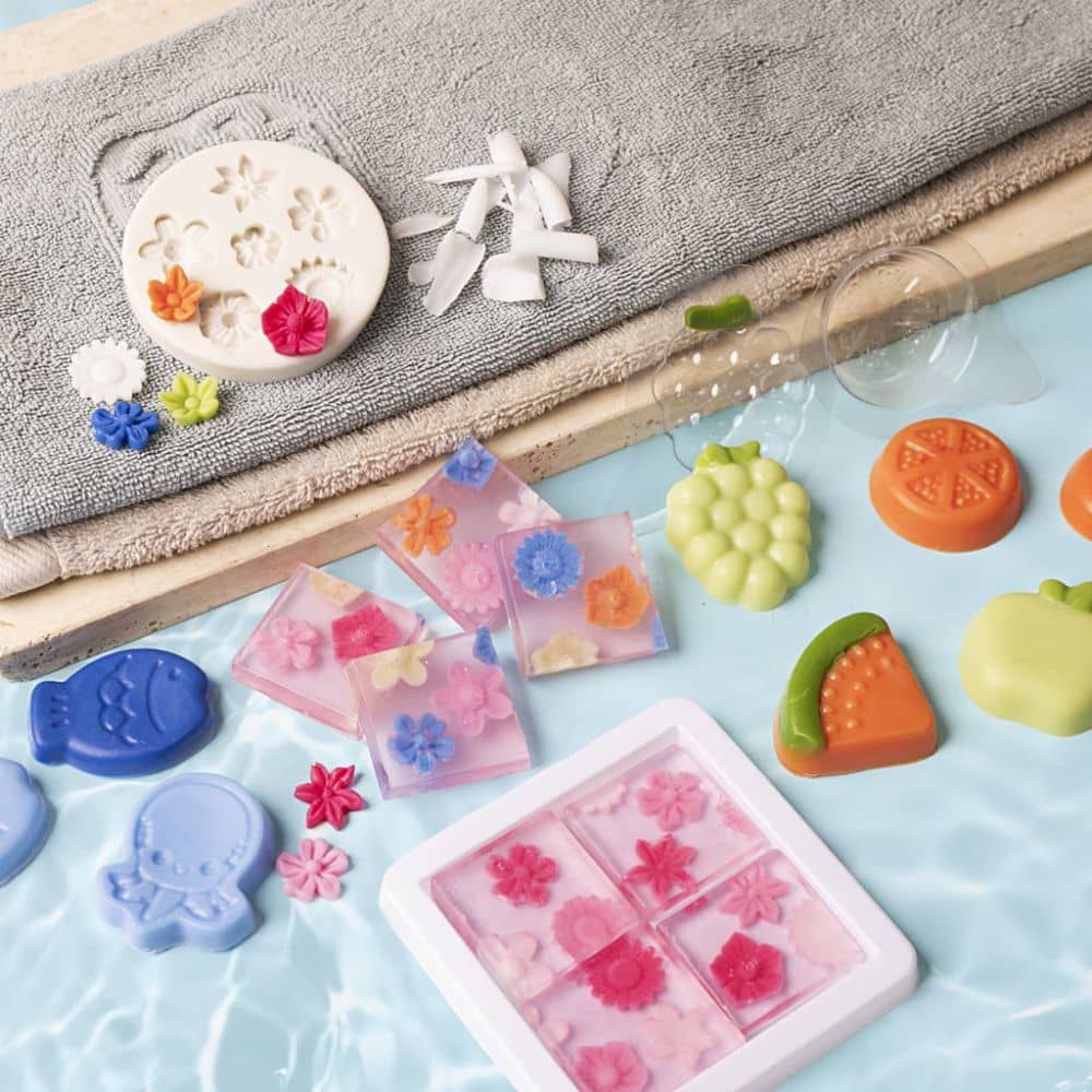 Zeep maken Pakket | Incl. zeep, vormpjes en zeepverf | voor max 10-12 kinderen