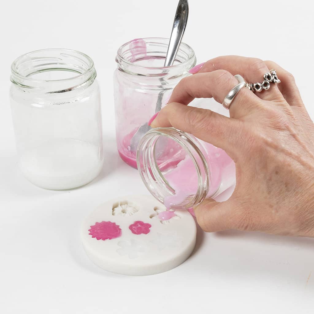 Knutselpakket Zeepjes maken met roze bloemen